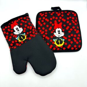 DISNEY Minnie Mouse Kitchen Set Pot Holder Oven Mitt Red Black Dots